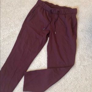Lululemon relaxes drawstring pants